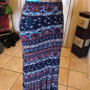 Pattern maxi skirt
